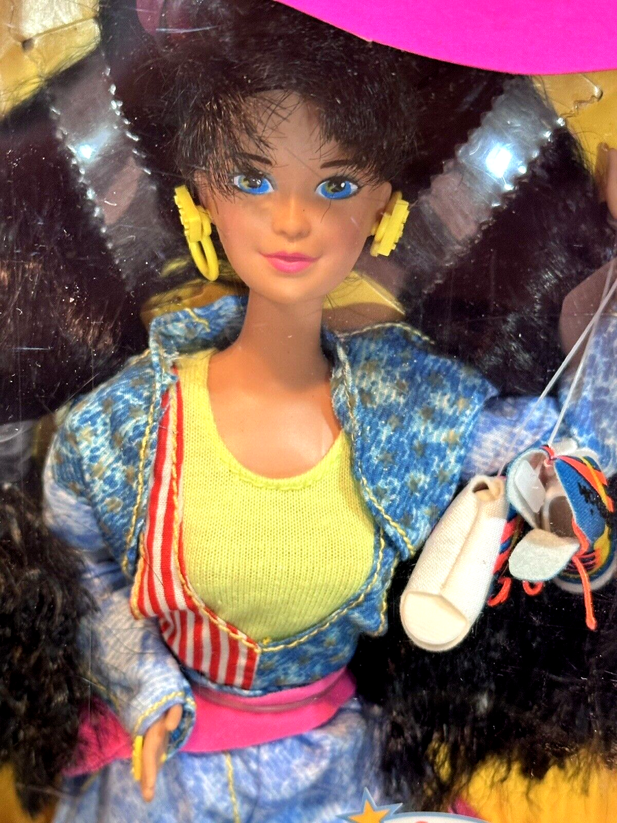 Barbie All American Kira Vtg Mattel 9427 w 2 Pairs of Reeboks