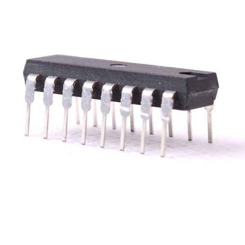 UA7300PC Semiconduttore - Custodia: DIP16 Marca: FSC
