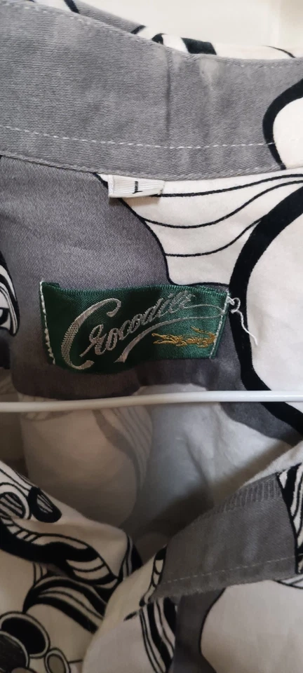 Cocodrilo vintage abotonado para hombre talla grande Foto 3 de 3