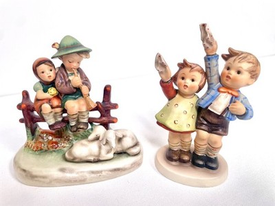 Hummel Quiet Moments 2 pc Lot 153 99 TMK-2 5 Authentic Goebel Figurines