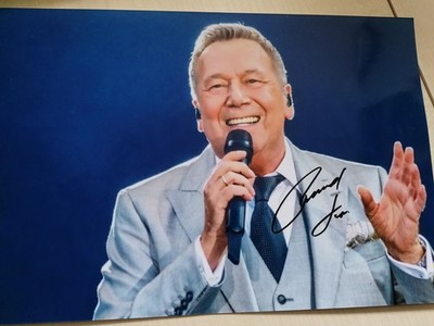 ROLAND KAISER - SINGER - ORIG. AUTOGRAPHS 20x30cm PHOTO - IN PERSON!