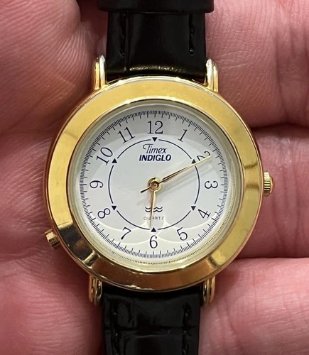 Vintage Timex Indiglo Quartz Watch Women Gold Tone Leather Easy Read New Battery
