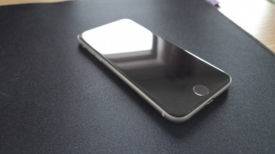 Apple iPhone SE 2. Gen - 64GB - Weiß Zustand Sehr Gut Technisch/Optisch TOP