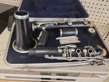 Clarinet - Hard Case  Vintage Not TESTED for PARTS Only