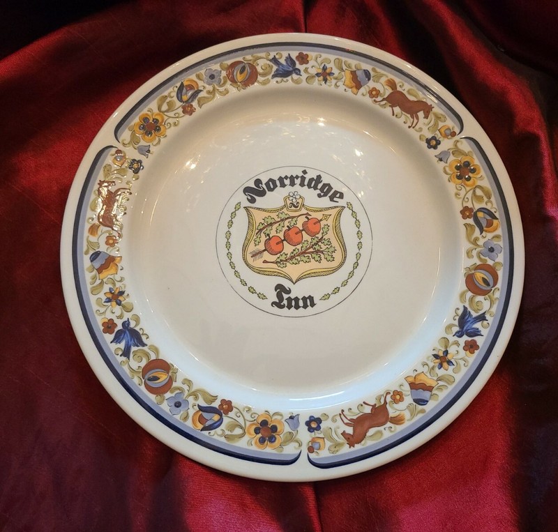 Norridge Inn - Norridge Illinois 10.5" Dinner Plate by Villeroy and Boch