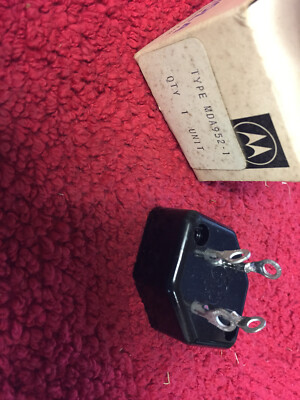 MDA952-1  MOTOROLA BRIDGE RECTIFIER 6A 50V 2 PCS