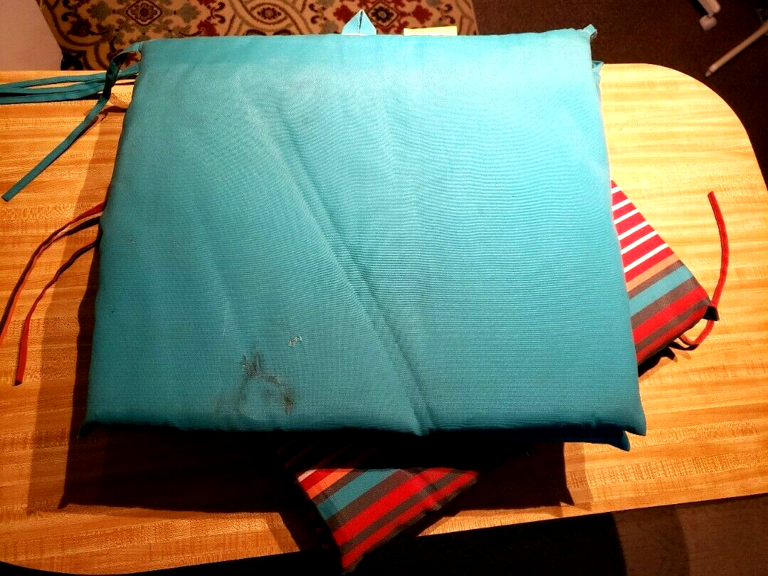 Room Essentials Set of Four 100 Polyester Patio Chair Cushions eBay