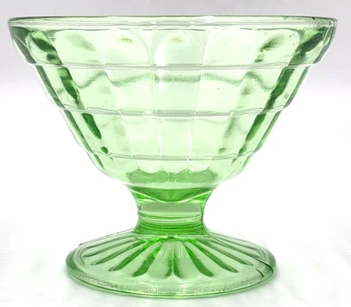 One Green Anchor Hocking Uranium Champagne Block Optic Sherbet Depression