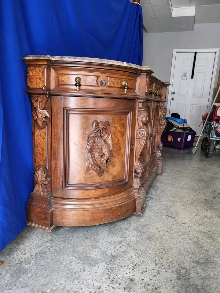 Renaissance Hunt Sideboard  - Image 4 of 4