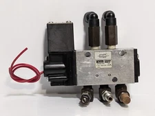 Parker Schrader Bellows 422CA011D53 1/4" Pneumatic Solenoid Valve