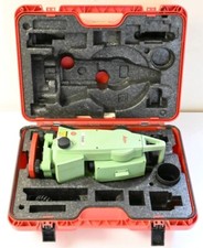 Leica TCR305 GeoSystems Survey Total Station Dual Display AS IS Please Read Desc