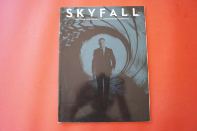 Skyfall . Songbook Notenbuch. Piano Vocal Guitar PVG
