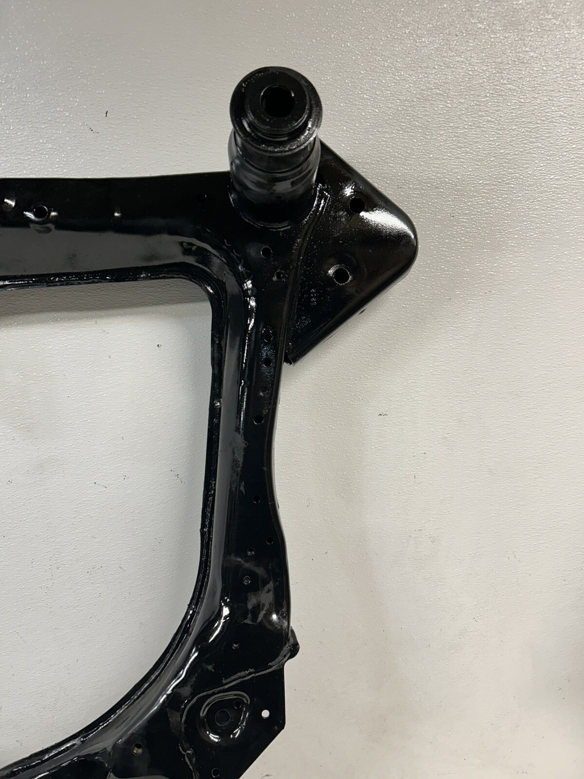 2017-2020 Nissan Pathfinder 3.5 AWD front crossmember sub frame cradle subframe