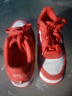 soft valentines day air forces size 6.5 LIMETED EDITION worn twice for special o