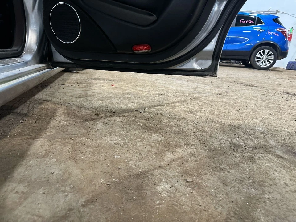 Used Rear Right Door Assembly Rear Side fits: 2006 Jaguar Xj8 Rear Right Grade A Foto 4 de 4