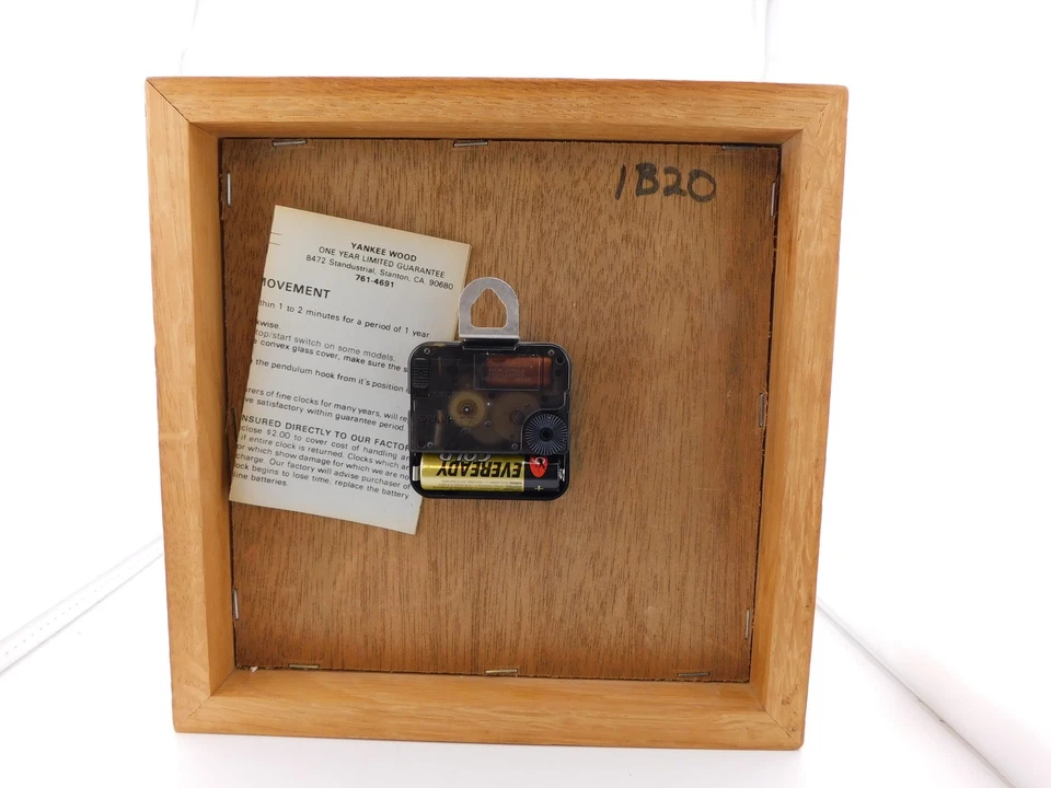 Reloj Yankee Vintage Madera Abrigo Estuche Roble Movimiento Cuarzo Mesa Cuadrada Decoración EE. UU. Foto 3 de 4