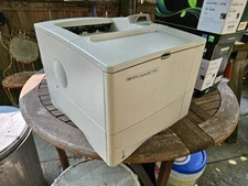 HP LaserJet 4000N Workgroup Laser Printer -WITH 2 SPARE TONERS - WORKS! L@@K!
