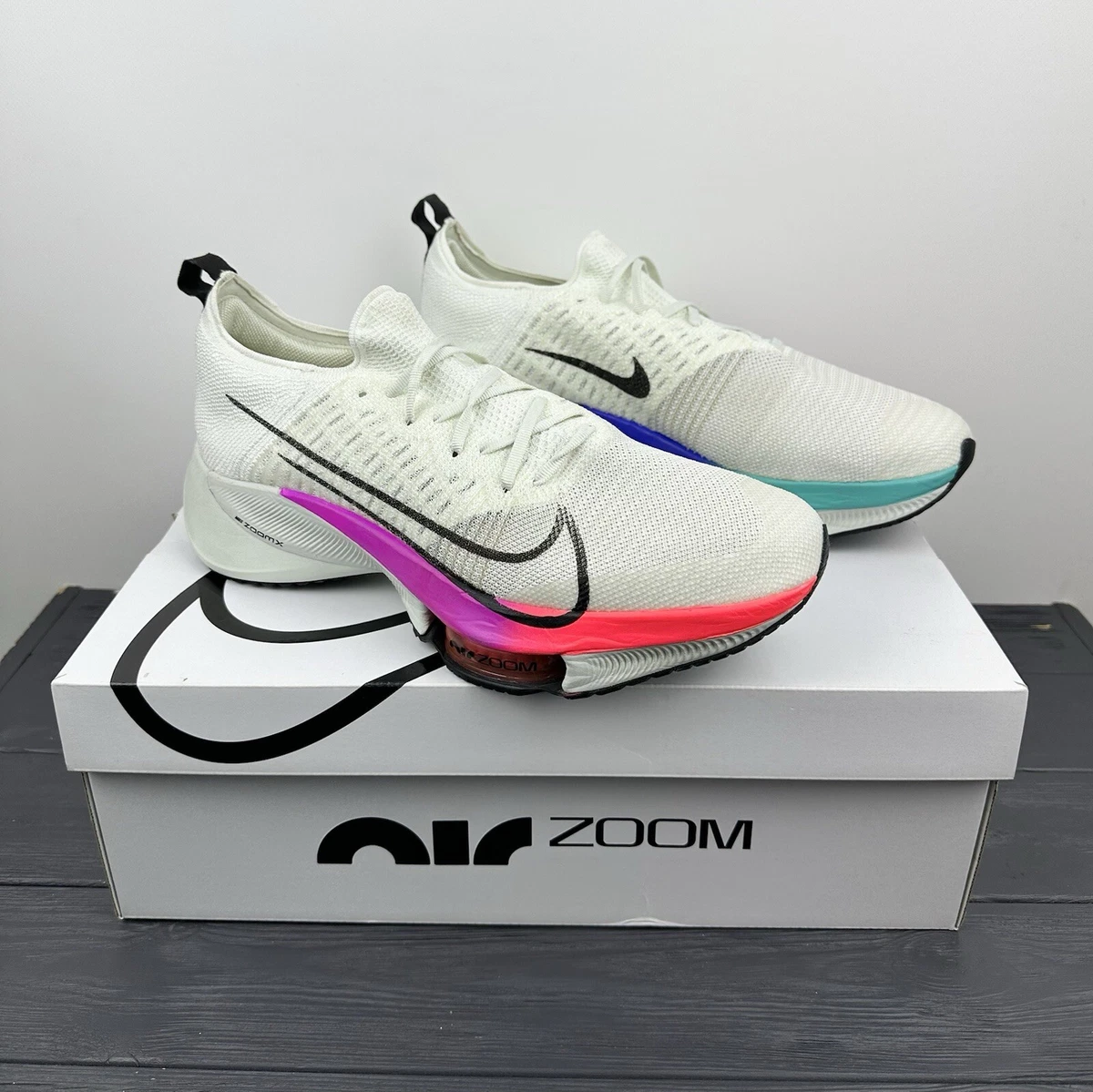 Nike Air Zoom Tempo NEXT% Flyknit Bright Crimson for sale  display picture 3