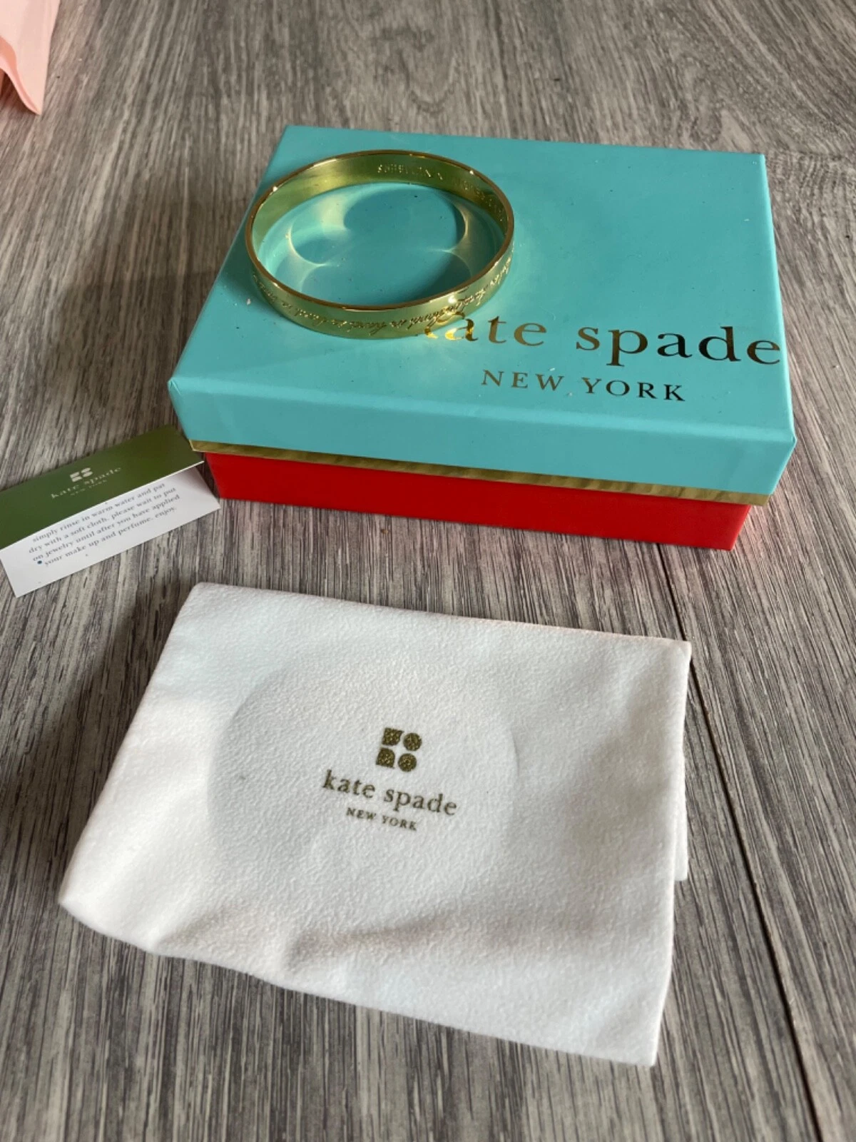 Bracciale Kate Spade tono oro offwego! saltò prima i piedi