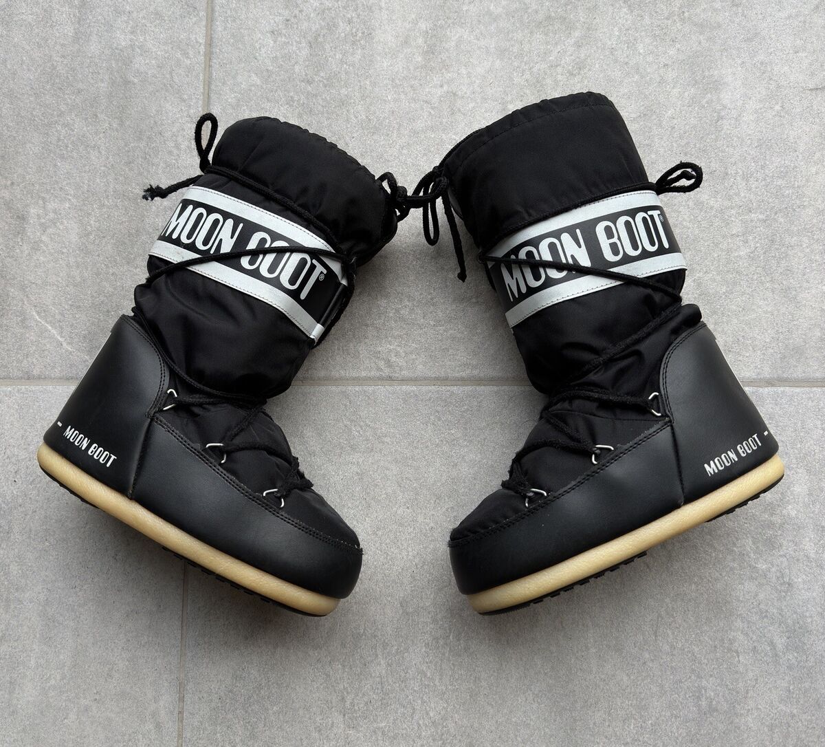 Moon Boot Hight Womens Ski Nylon Icon Boots Black Size 35/38 Moon Boot Hight Womens Ski Nylon Icon Boots Black Size 35/38