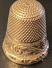 9ct Gold Thimble, 4.79g, Nice Design. Perfect for a collector.