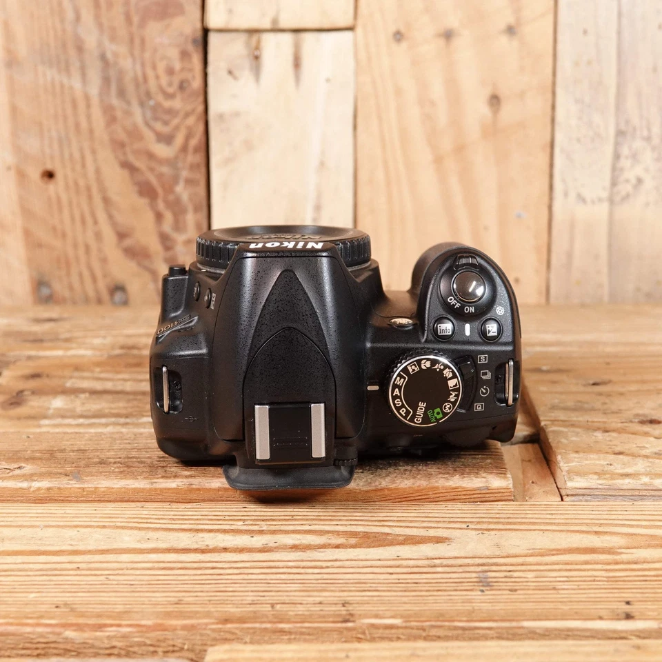 Nikon D3100, photo 3 of 5
