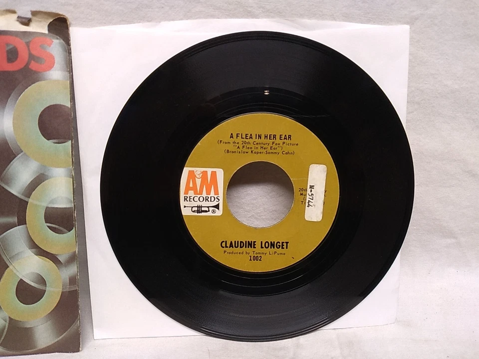 Claudine Longet Am I Blue / A Flea In Her Ear 45 RPM A&M Records 1002 1968 - Image 3 of 4