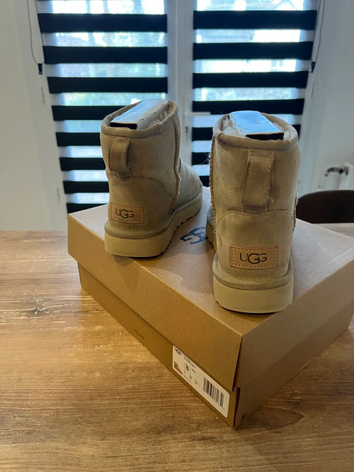 UGG Classic Mini, photo 2 sur 3