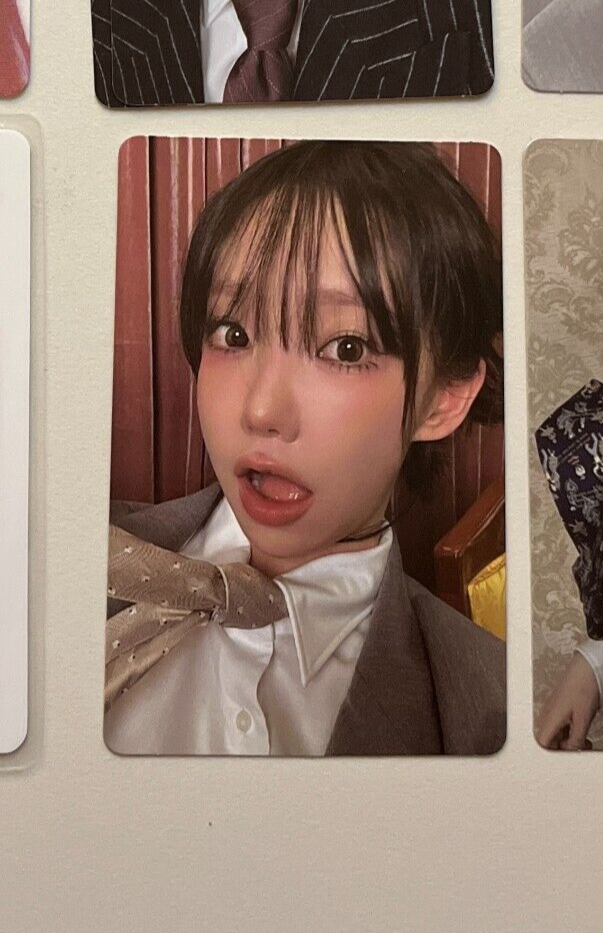 QWER Official Authentic Photocard Algorithm's Blossom Kpop - 8