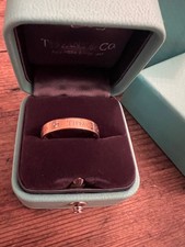 Men’s Tiffany & Co. Rose gold wedding ring, with 3 0.2 genuine diamonds. T 1/2