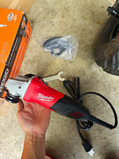 Milwaukee Corded Electric Angle Grinder Rotary/Circular Red/Black w/ Guard
