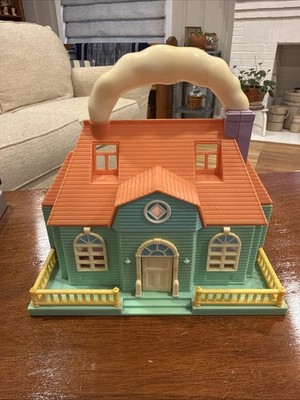Tiny Dreams Mini Carry Along Polyfect Doll House Polly Pocket Style 90 s