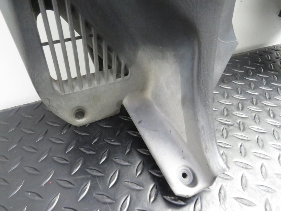 03-09 铃木 BURGMAN 650 AN650 原始设备制造商前置降压面板盖 94420-10G00-Y0J — 第 2/4 张图片