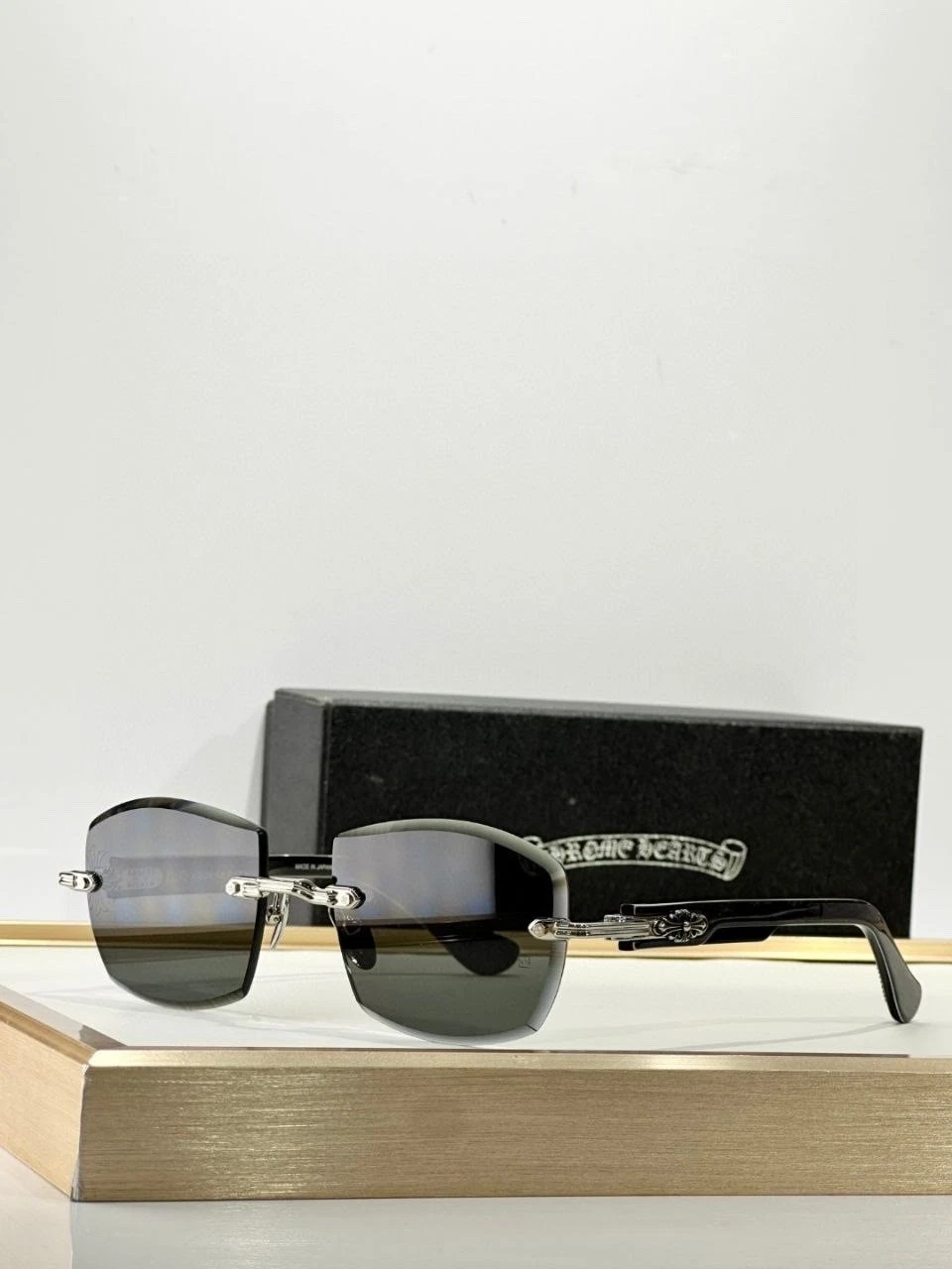 Chrome Hearts DEPPE III Rimless Sunglasses Gradient Black Lenses Luxury Designer