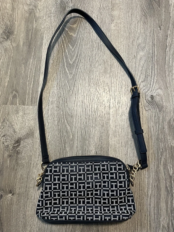 Tommy Hilfiger Women's Small Crossbody Bag - Image 3 of 4