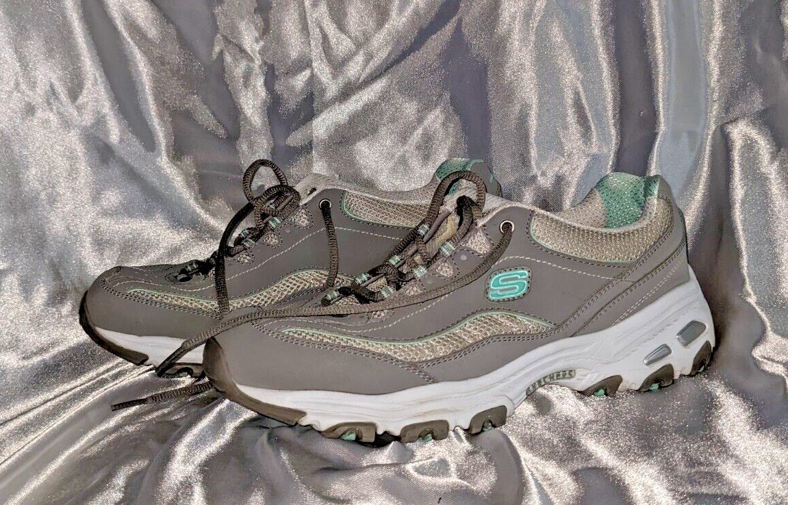 Skechers D'Lites Air-Cooled Memory Foam Womens Size Shoes Gray