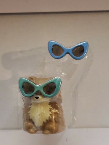BARBIE DOLL EXTRA #7 POMERANIAN PUPPY DOG W. 2 PAIR SUNGLASSES