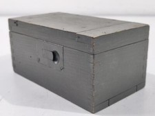 Einheitslaterne Zubehörkasten aus Holz, das Inhaltsverzeichniss sowie der Lack n