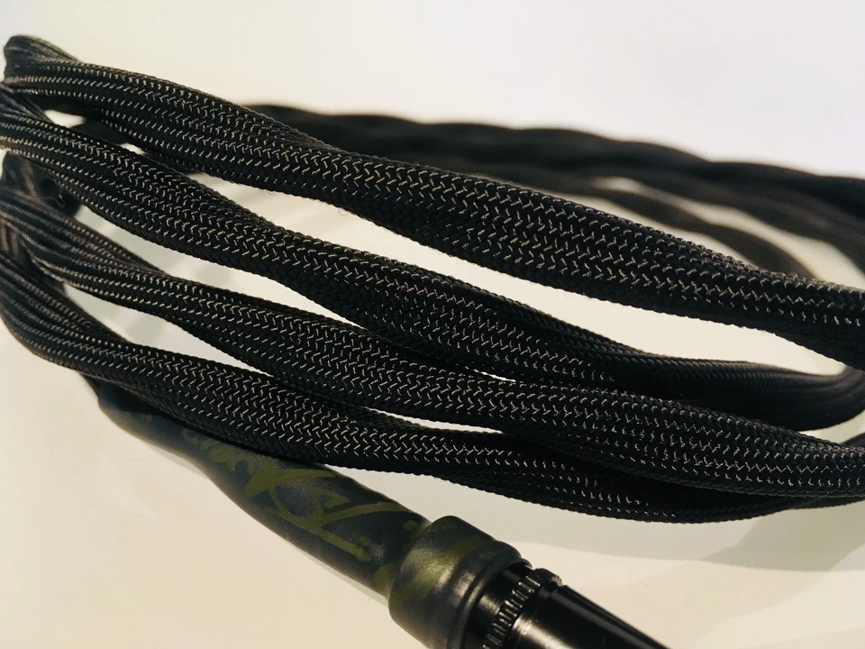 Audiophile Subwoofer Cable Black Ripple 16AWG Subwoofer Cable - Image 4 of 4