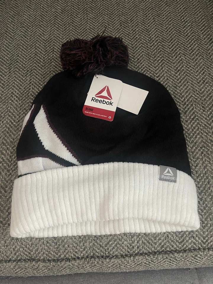 Lote de 3 Gorros Reebok Gorros Tejidos Pom Gorras - Nuevos con Etiquetas - Colores Surtidos Foto 2 de 4