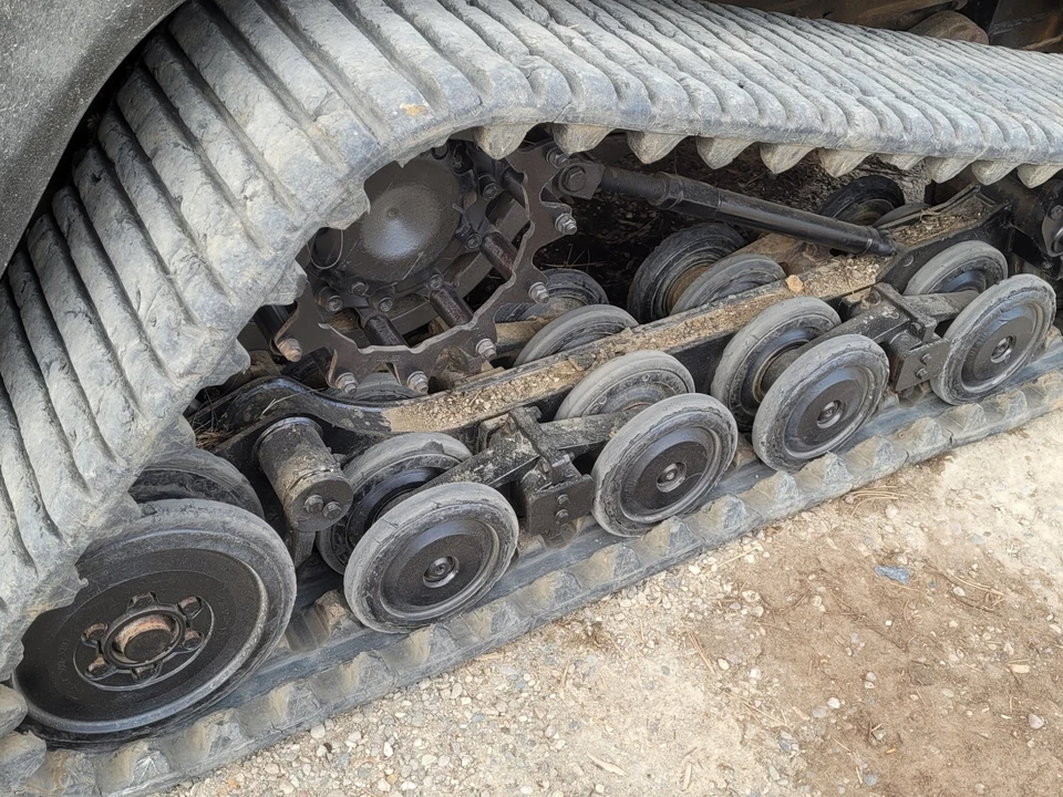 ASV RT-120 Forestry Skid Steer 120HP Diesel Turbocharged Cummins 1910 Hours - Image 3 of 4