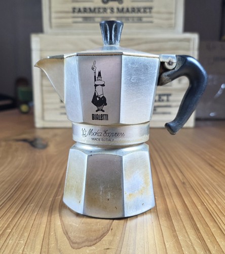 Bialetti Moka Express 2 Tassen Espressomaschine Made in Italy Herdplatte Kaffeekanne... - Bild 2 von 7
