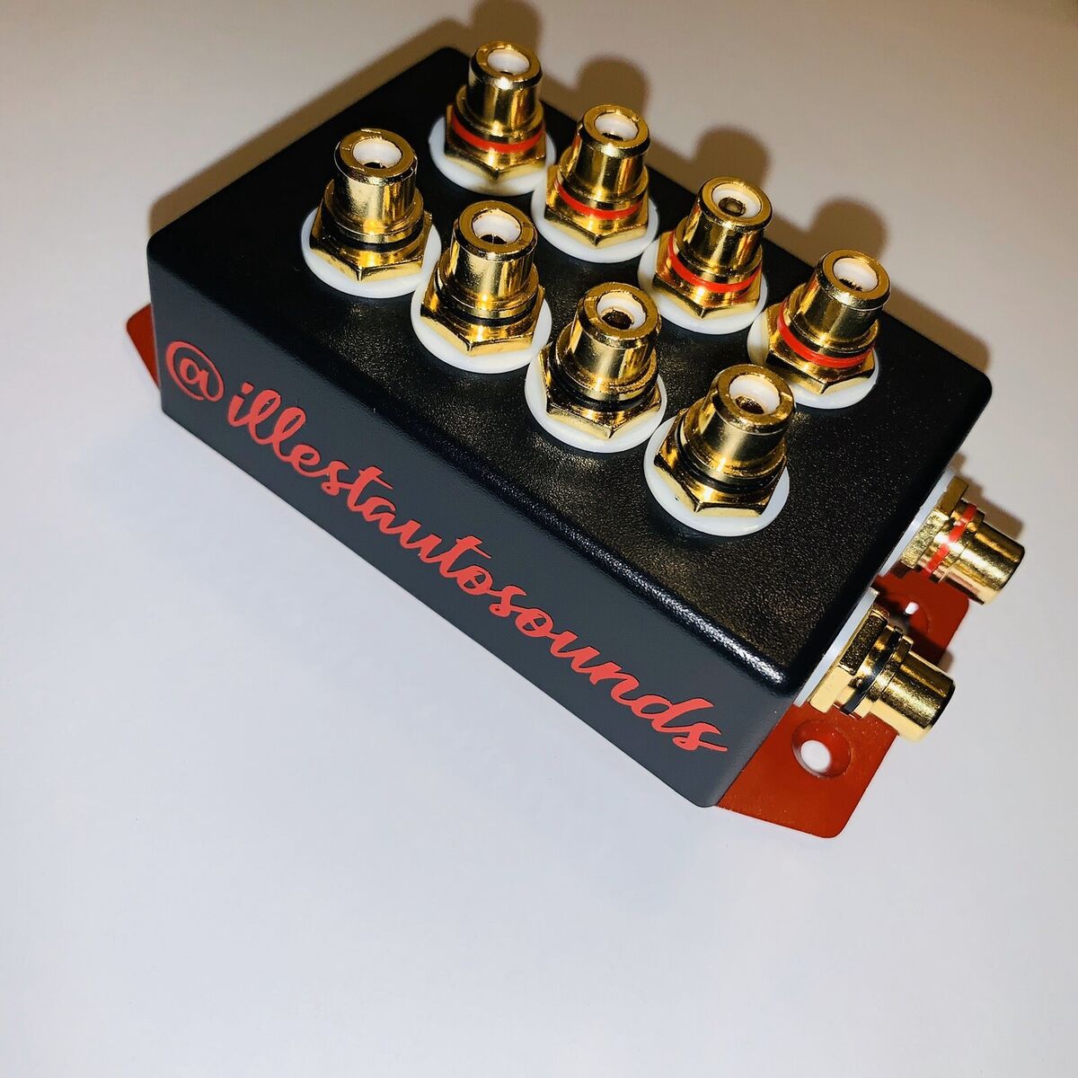 rca distribution block 1-4 rca splitter In Black And Red rca distribution block 1-4 rca splitter In Black And Red