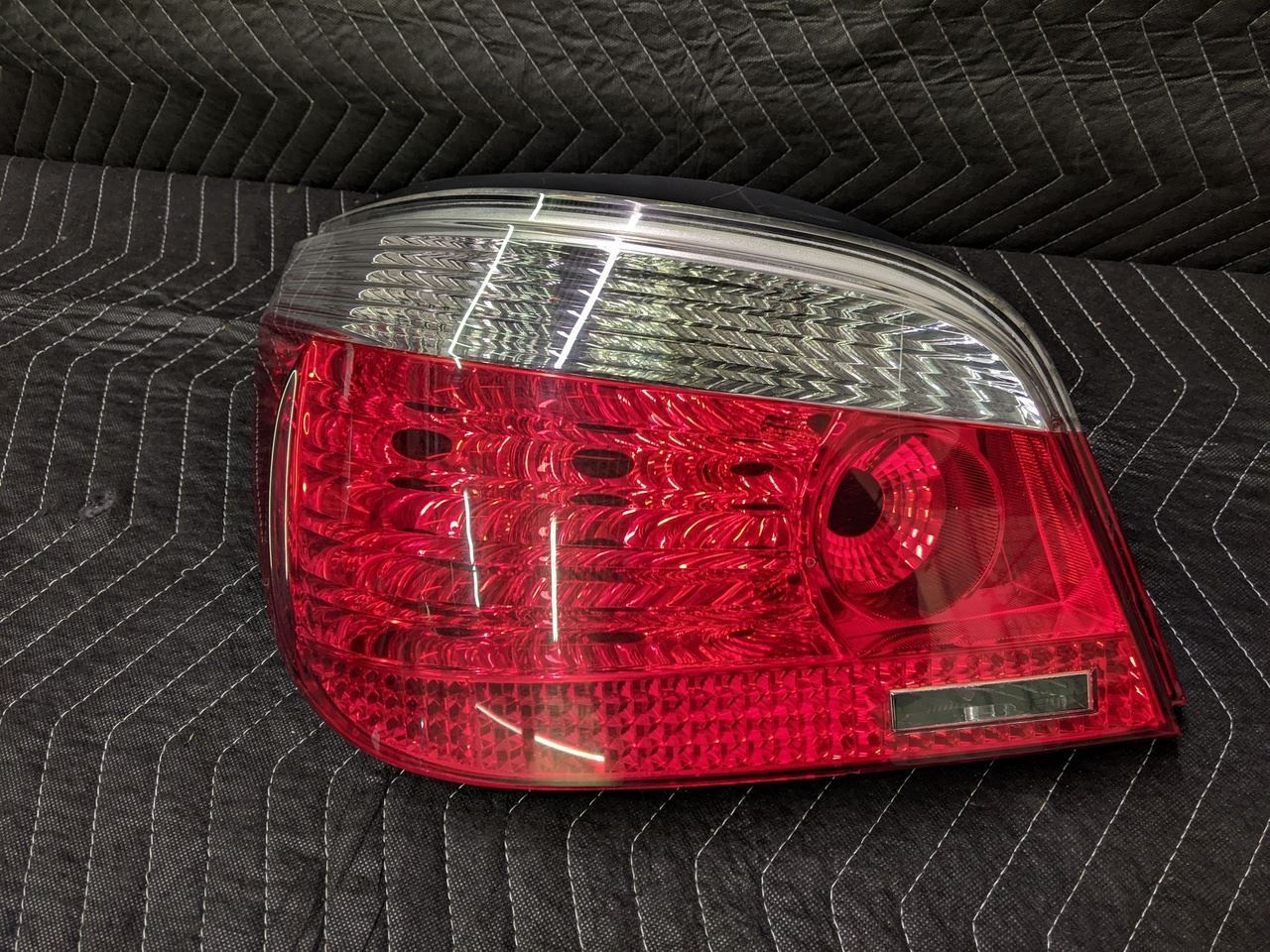 BMW E60 5-Series Taillight Rear Left Driver White Indicator
