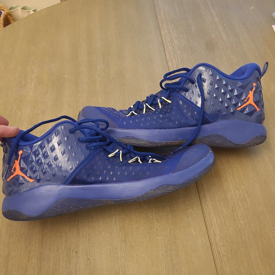 Zapato de baloncesto Air Jordan Extra Fly Deep estilo azul real para hombre talla 15 Foto 3 de 4
