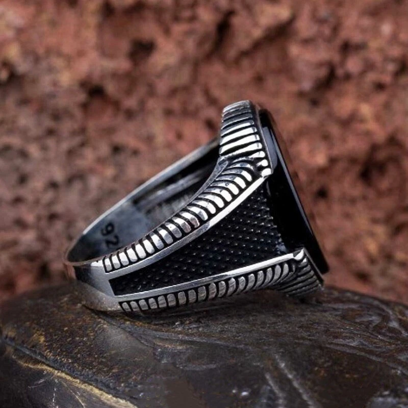 925 Argento Sterling Fatto a Mano Uomo Ossidato Anello Naturale Onice Nera Gemma - Immagine 2 di 4