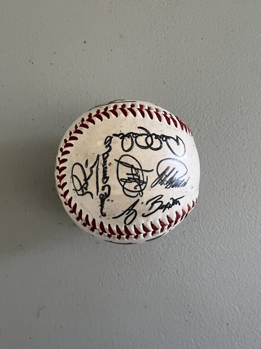 2010 NY YANKEES BASEBALL TEAM PRINT SIGNED COLLECTORS REPLICA BALL - Picture 2 of 4