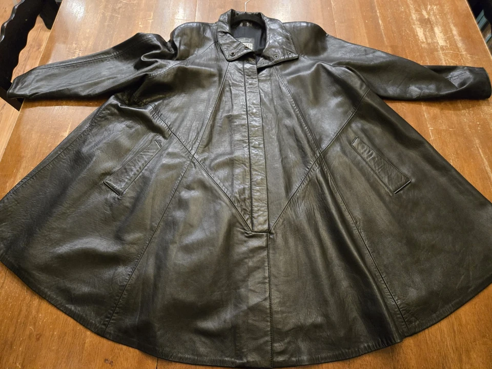 Vintage Michael Hoban North Beach Leather Swing Coat Classic Black Size: 3/4 - Image 2 of 4