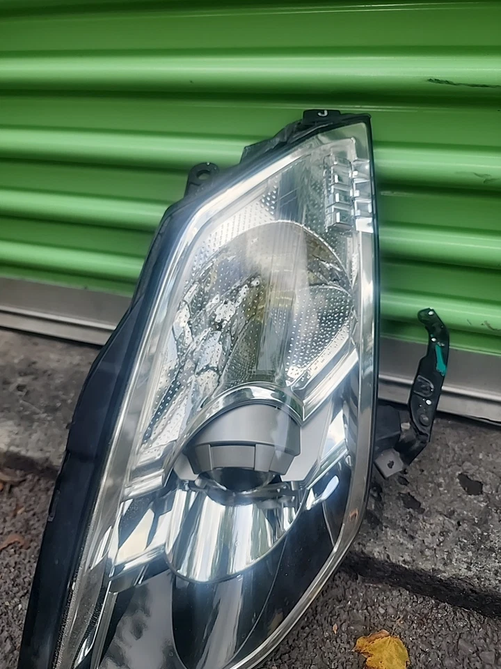 NICE 2006 2007 2008 2009 Nissan 350Z Driver Left Headlight XENON OEM 26060-CF40B - Image 4 of 4