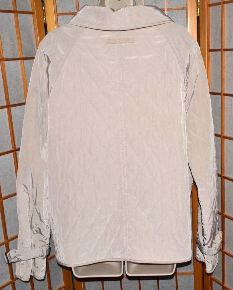 TALBOTS Ivory Lightweight Signture Button Spring~… - image 4